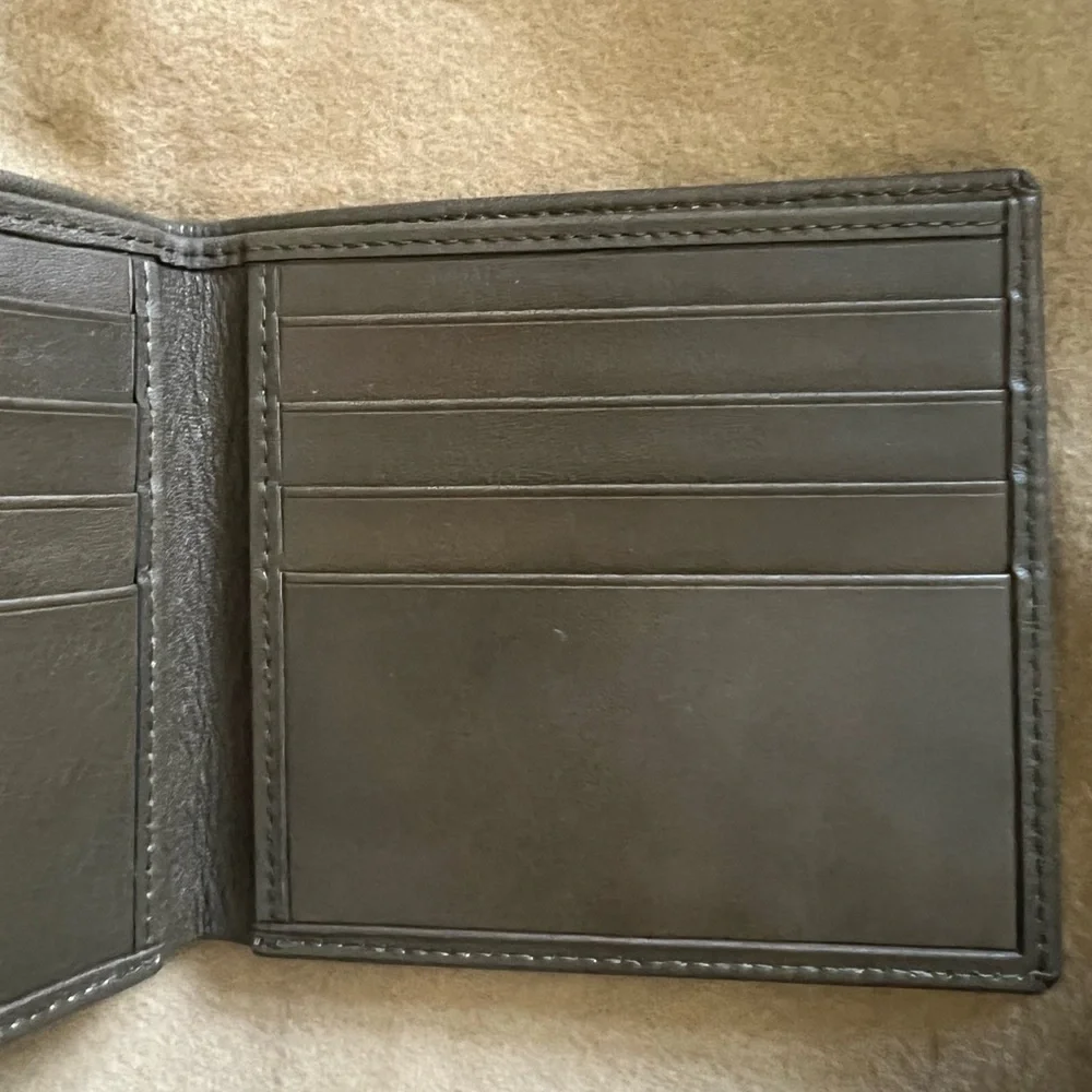 Christian Dior Men’s Bifold wallet LIKE NEW - Picture 3 of 9